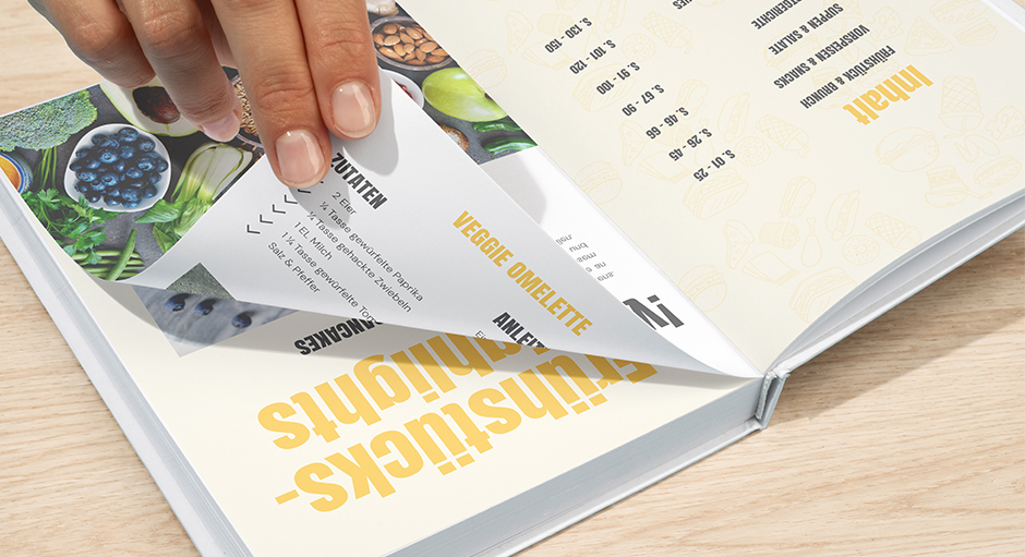 Titelbild FLYERALARM Blog Buch mit Fadenheftung