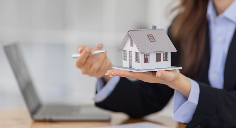 FLYERALARM Blog Titelbild Immobilienmarketing