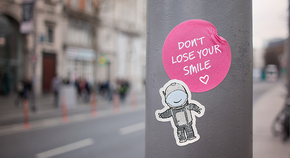 FLYERALARM Blog Titelbild Layoutvorlagen f&uuml;r kreative Aufkleber