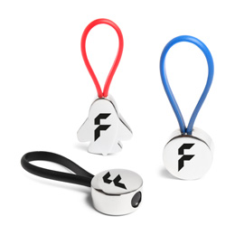 V8 Logo 3D Schlüsselanhänger Aus Metall - Auto Accessoire In Rot