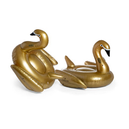 Aufblasbare Schwäne